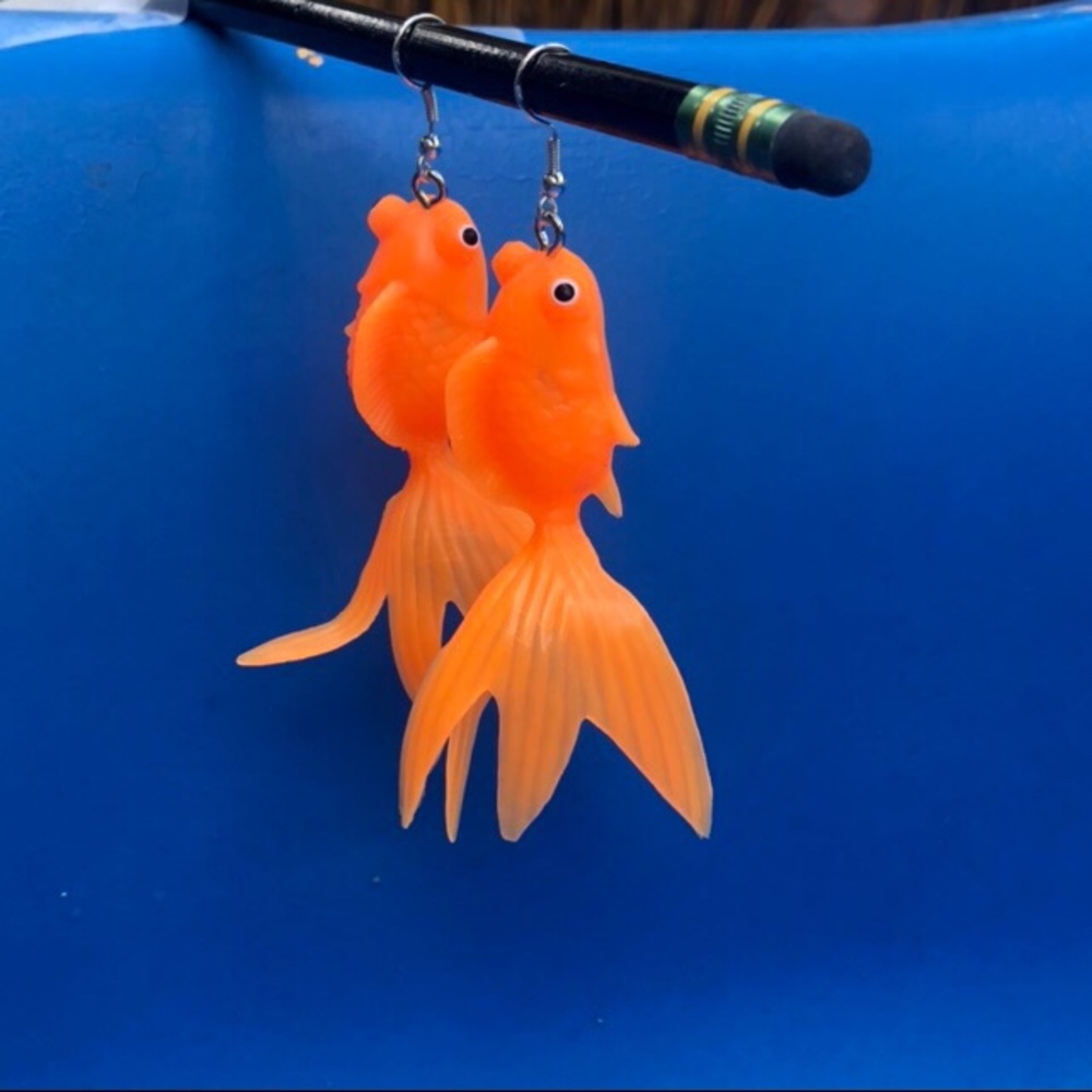 handmade goldfish earrings!!
